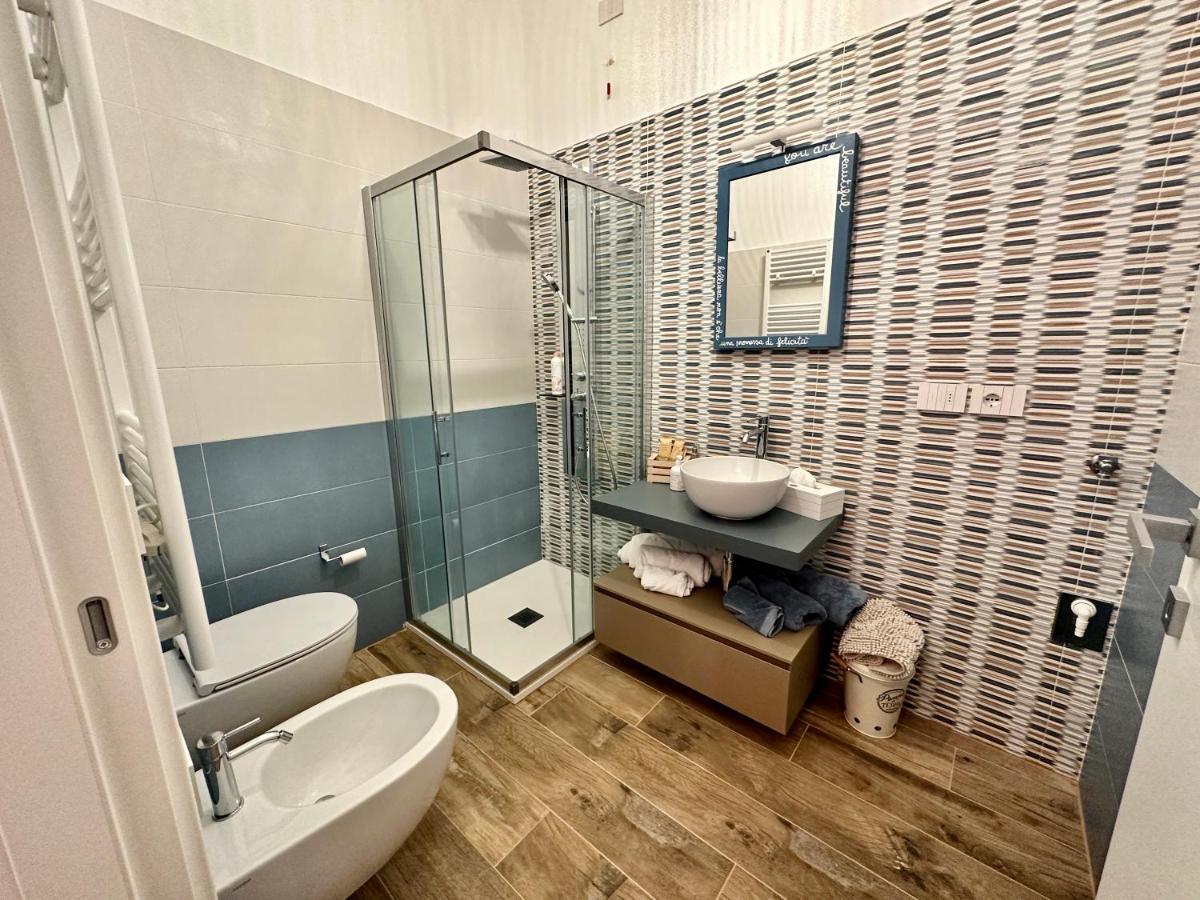 Bed Art Relaxing Suite - Appartamento Con Sauna Happiness Suite Gallery San Benedetto del Tronto Extérieur photo